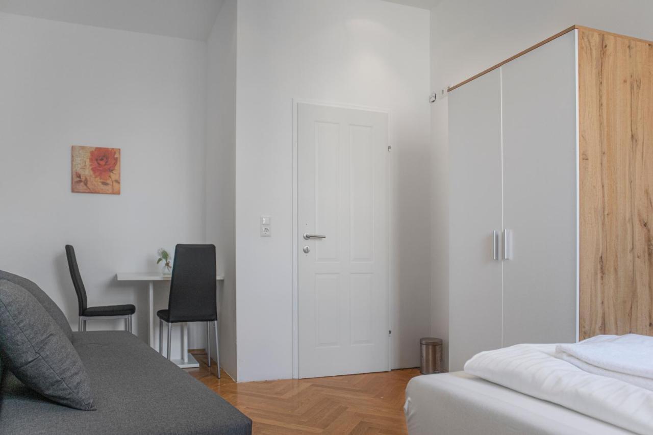 Superb 7Br Shared Apartment- Near Hauptbahnhof Wina Bagian luar foto