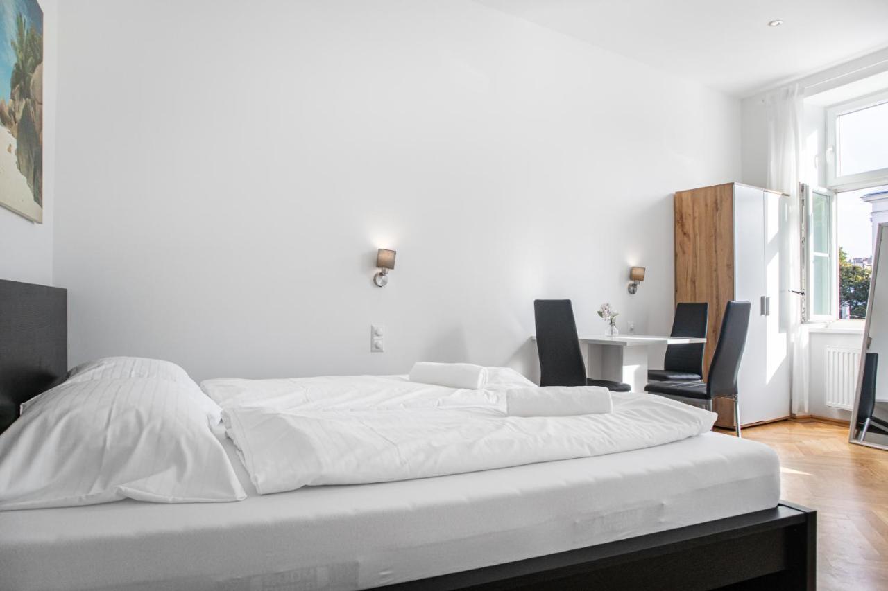Superb 7Br Shared Apartment- Near Hauptbahnhof Wina Bagian luar foto