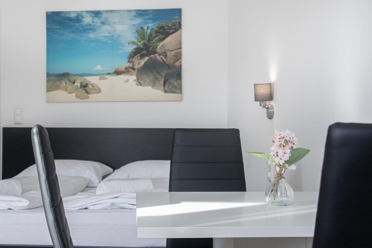 Superb 7Br Shared Apartment- Near Hauptbahnhof Wina Bagian luar foto