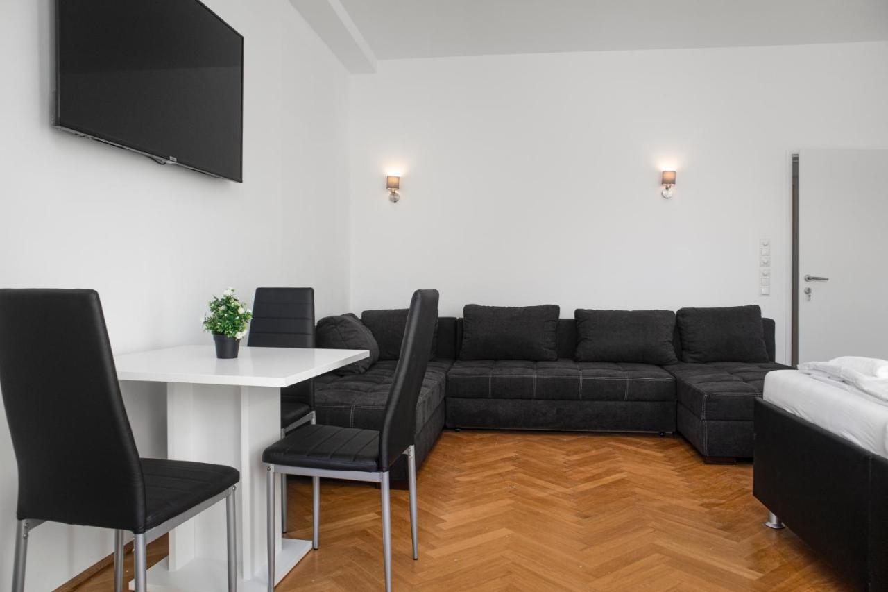 Superb 7Br Shared Apartment- Near Hauptbahnhof Wina Bagian luar foto