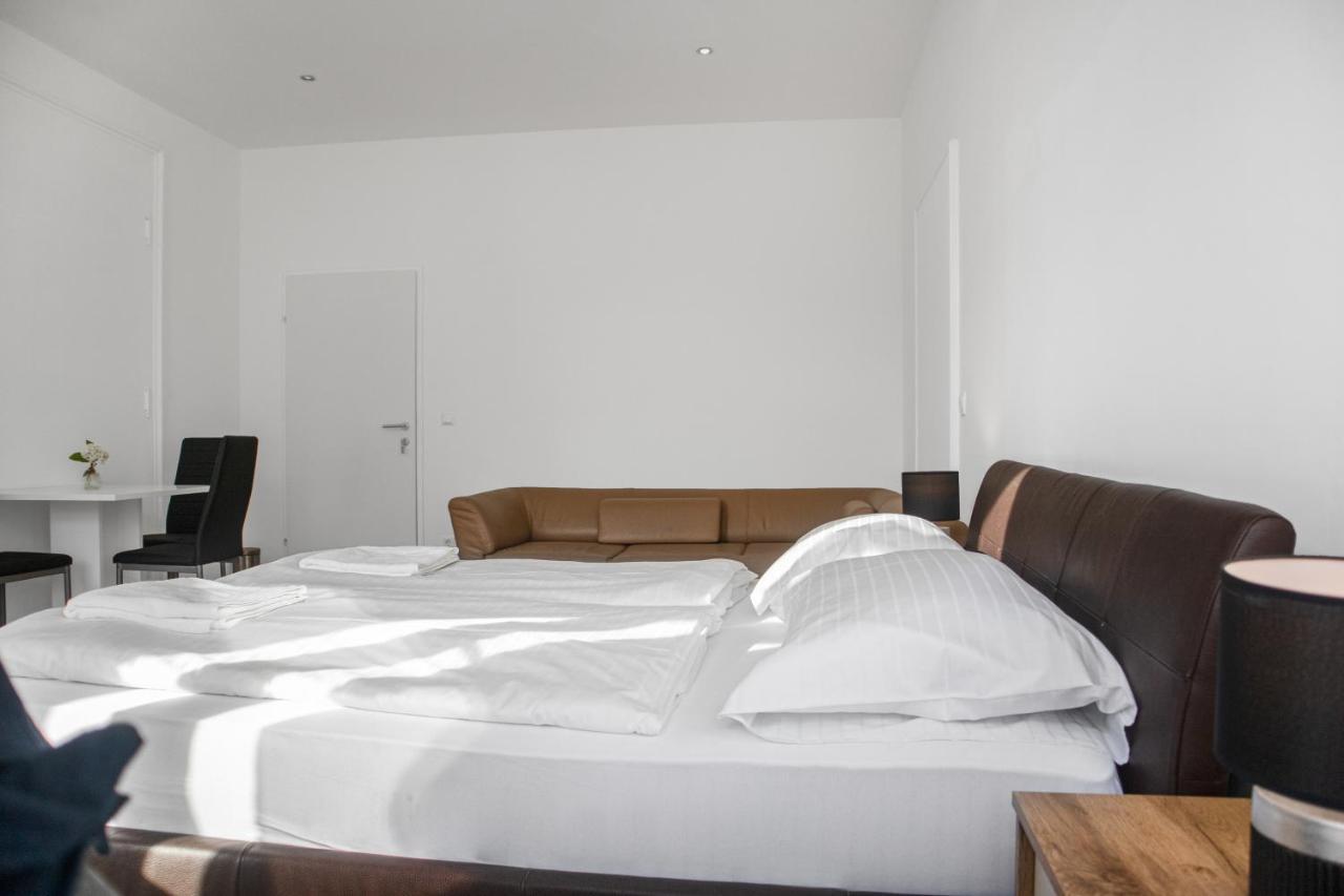 Superb 7Br Shared Apartment- Near Hauptbahnhof Wina Bagian luar foto